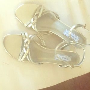 Kitten heel sandals